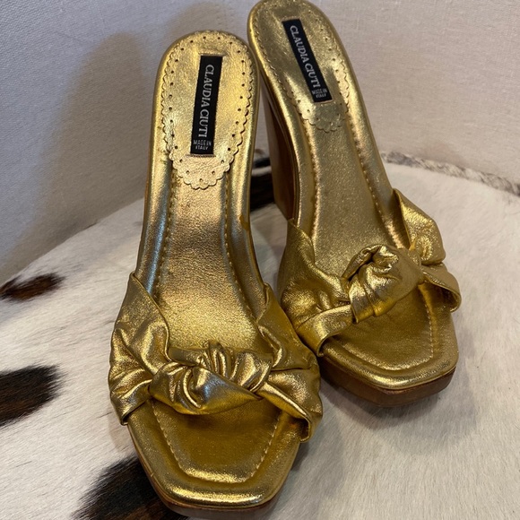 CLAUDIA CIUTI gold metallic leather with platform and high wooden
